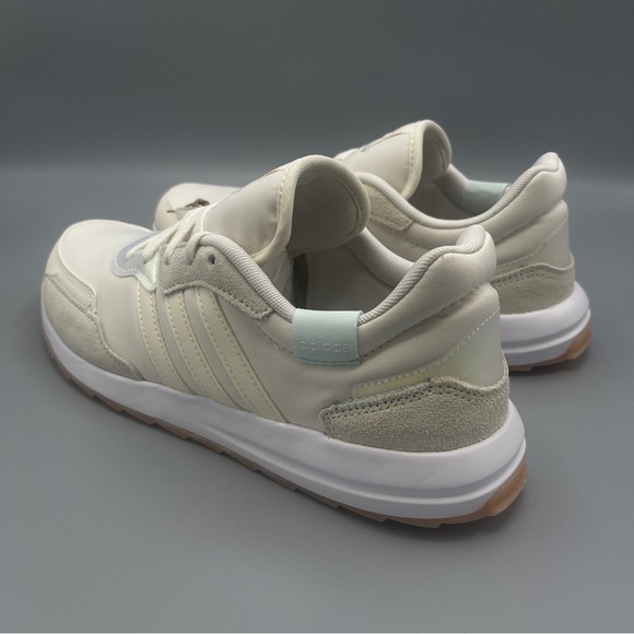 Adidas Women's Retrorun Running Shoe, ChalkWhite/Chalk White/Halo Mint, Size 9 - Picture 3 of 16